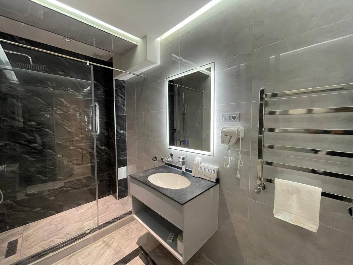 Friday Old City Hotel Tashkent Ngoại thất bức ảnh